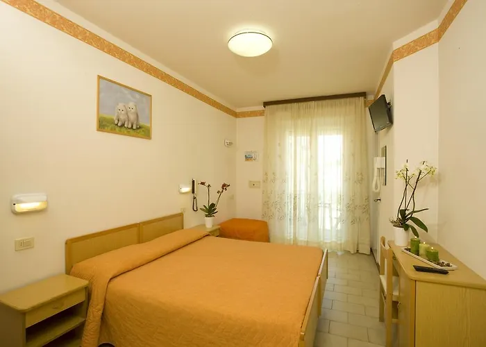Consuelo Hotel 2*