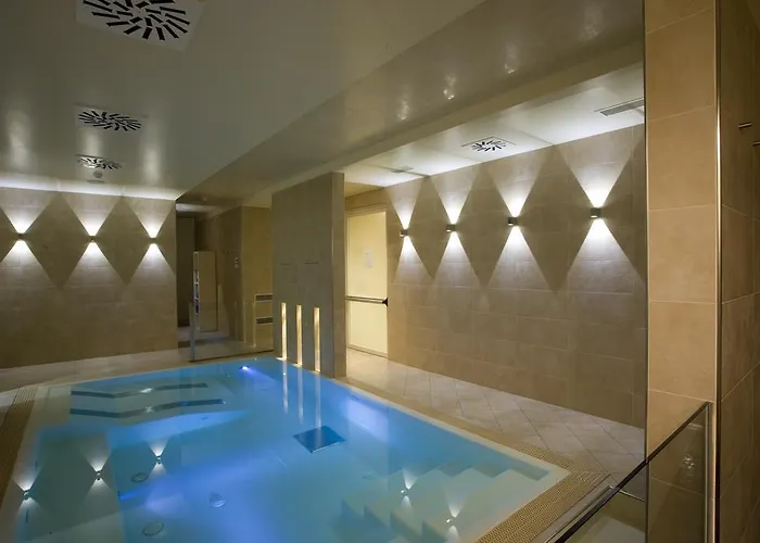 Consuelo Hotel 2*
